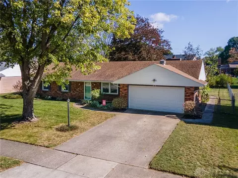 View/Area - 1075 Crestview Dr, Troy, OH 45373 photo 1 of 5