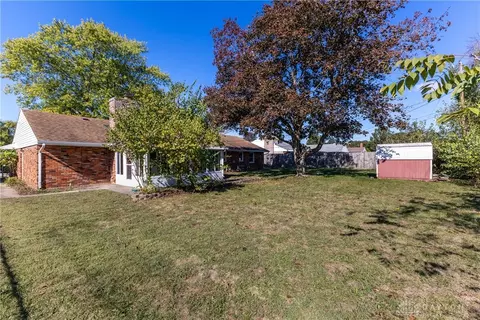 Exterior - 1075 Crestview Dr, Troy, OH 45373 photo 7 of 8