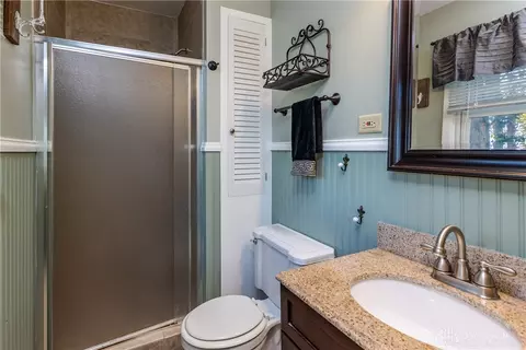 Bath - 1075 Crestview Dr, Troy, OH 45373 photo 1 of 3