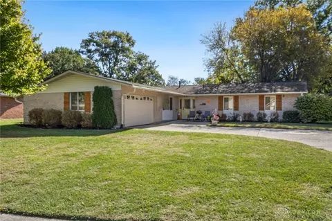Exterior - 2386 E Rahn Rd, Dayton, OH 45440 photo 2 of 6