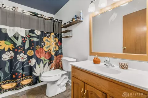 Bath - 2386 E Rahn Rd, Dayton, OH 45440 photo 3 of 3