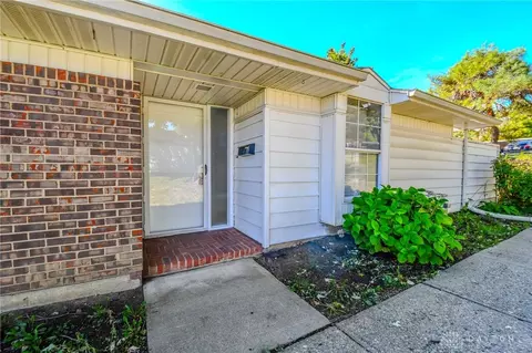 5637 Troy Villa Blvd, Huber Heights, OH 45424
