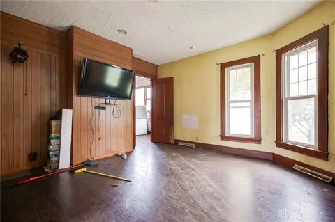 1220 W Pleasant St, Springfield, OH 45506 photo 8