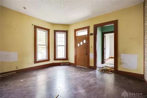 1220 W Pleasant St, Springfield, OH 45506 photo 9