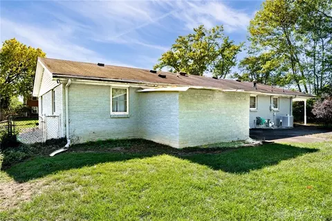 Exterior - 1049 Georgian Dr, Dayton, OH 45429 photo 10 of 11