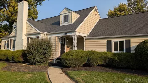 Exterior - 1125 Laurelwood Rd, Kettering, OH 45409 photo 10 of 14