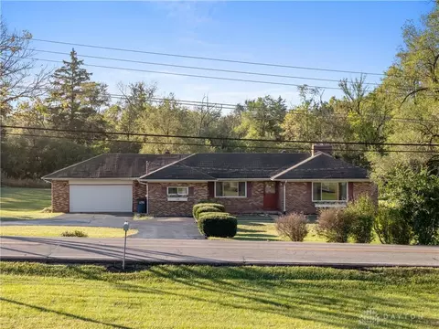 7136 Dayton Liberty Rd, Dayton, OH 45417