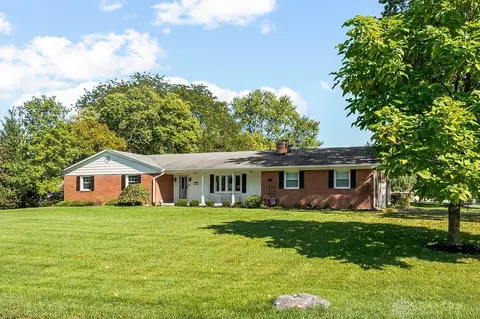 397 Ridgewood Ln, Lebanon, OH 45036