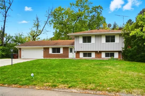 5413 Newell Dr, Dayton, OH 45440