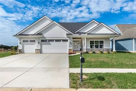 2102 High Wheel Dr, Xenia, OH 45385
