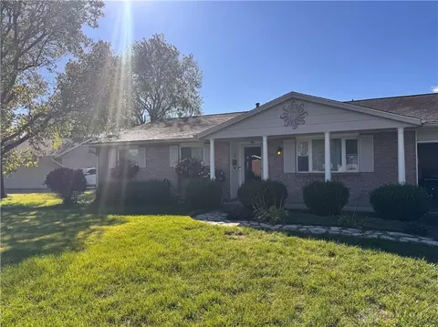 606 Fredericksburg Dr, Dayton, OH 45415