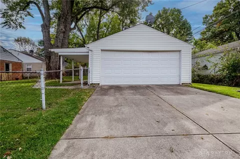 Exterior - 2601 Oakley Ave, Kettering, OH 45419 photo 9 of 14
