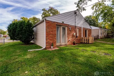 Exterior - 2601 Oakley Ave, Kettering, OH 45419 photo 5 of 14
