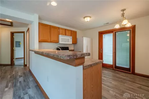 Kitchen - 2601 Oakley Ave, Kettering, OH 45419 photo 2 of 4