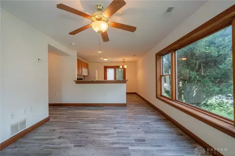 Living - 2601 Oakley Ave, Kettering, OH 45419 photo 4 of 7