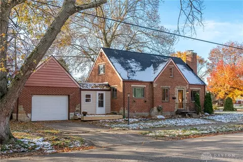 804 Gainsborough Rd, Dayton, OH 45419