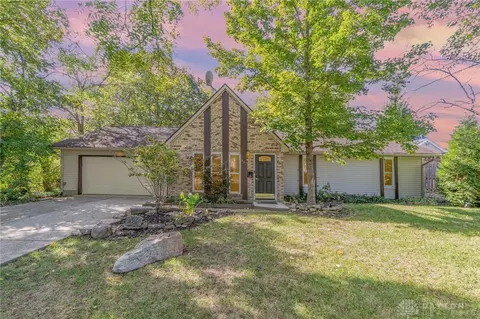 597 Deerfield Rd, Lebanon, OH 45036