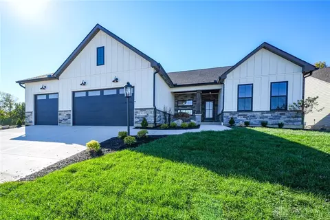 9155 Remy Ct, Clearcreek Twp, OH 45458