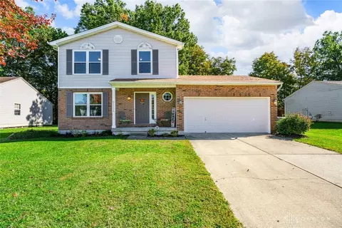 3336 Whispering Trees Dr, Amelia, OH 45102