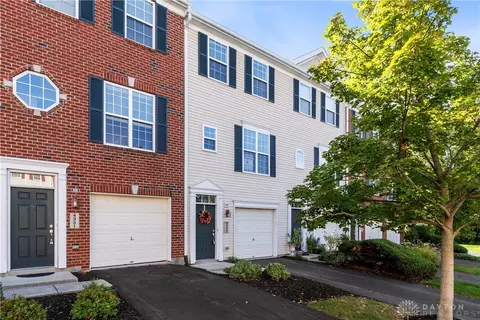 4323 Straight Arrow Rd, Beavercreek, OH 45430