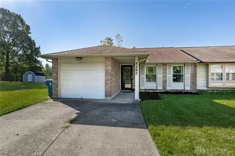8282 Briar Ridge Ct, Dayton, OH 45424