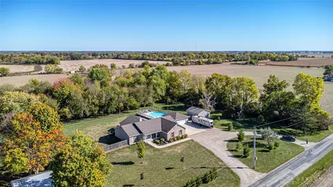 250 Yost Rd, West Alexandria, OH 45381