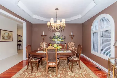 Dining - 1053 Charter Pl, Centerville, OH 45458 photo 1 of 7