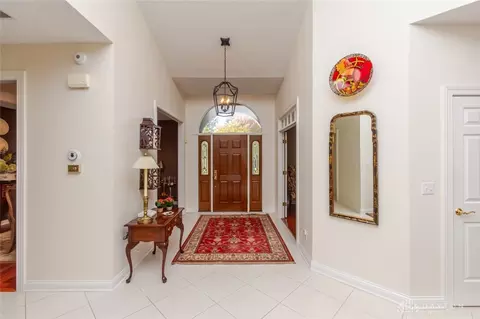 Entry Way - 1053 Charter Pl, Centerville, OH 45458 photo 1 of 5
