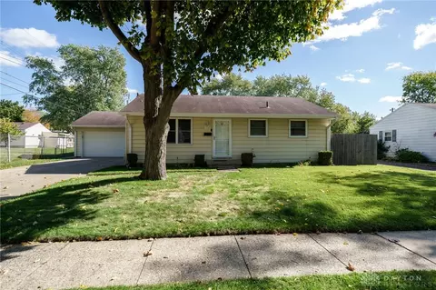 1556 Selkirk Rd, Dayton, OH 45432