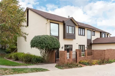 1237 Chevington Ct, Dayton, OH 45459