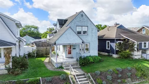 816 E Pearl St, Miamisburg, OH 45342
