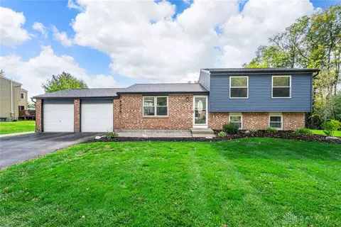 4235 Straight Arrow Dr, Beavercreek, OH 45430