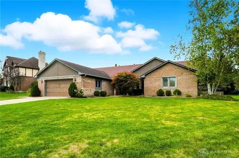 625 Lantana Ct, Tipp City, OH 45371