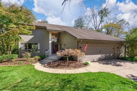 5015 Alpine Rose Ct, Dayton, OH 45458