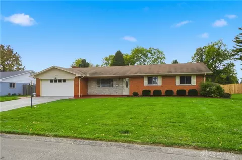 5173 Cloudsdale Dr, Kettering, OH 45440