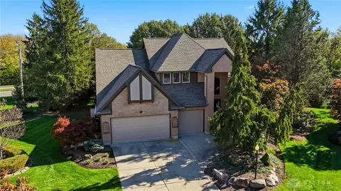 7395 Cades Cv, Centerville, OH 45459