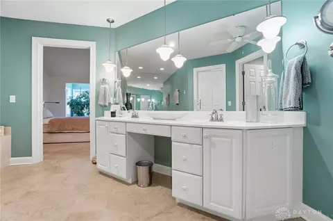 Bath - 7395 Cades Cv, Centerville, OH 45459 photo 2 of 9