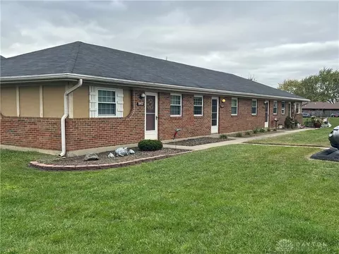 8468- 8462 Woodgrove Ct #8462, Centerville, OH 45458