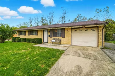 6811 Highbury Rd, Dayton, OH 45424