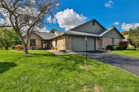 1920 Wedgewood Cir, Springfield, OH 45503