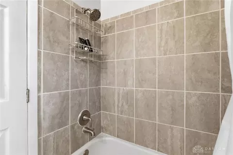 Bath - 3200 Oakmont Ave, Kettering, OH 45429 photo 2 of 3