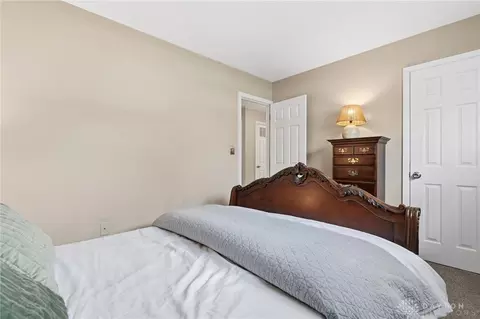 Bedroom - 3200 Oakmont Ave, Kettering, OH 45429 photo 4 of 5