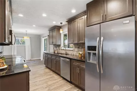 501 Judith Dr, Kettering, OH 45429 photo 17