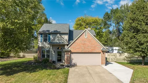 2399 Polo Park Dr, Dayton, OH 45439