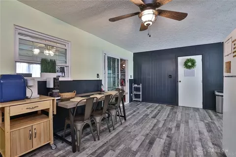 Dining - 111 Moore Dr, Franklin, OH 45005 photo 2 of 2