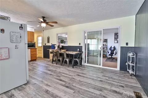 Dining - 111 Moore Dr, Franklin, OH 45005 photo 1 of 2