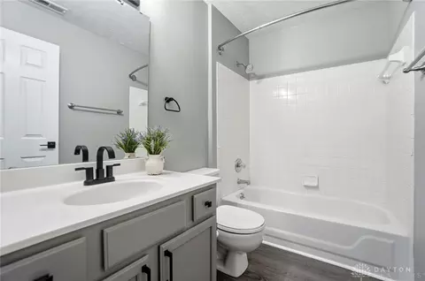 Bath - 6650 Wareham Ct #5, Centerville, OH 45459 photo 4 of 4