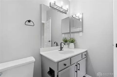 Bath - 6650 Wareham Ct #5, Centerville, OH 45459 photo 3 of 4