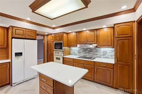 Kitchen - 3464 Southern Blvd, Kettering, OH 45429 photo 2 of 5