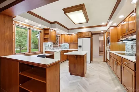 Kitchen - 3464 Southern Blvd, Kettering, OH 45429 photo 1 of 5